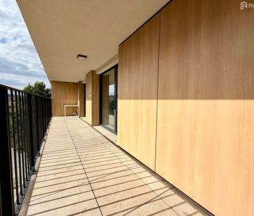Pronájem novostavby částečně zařízeného bytu OV 2+kk + terasa + gar... - Photo 6