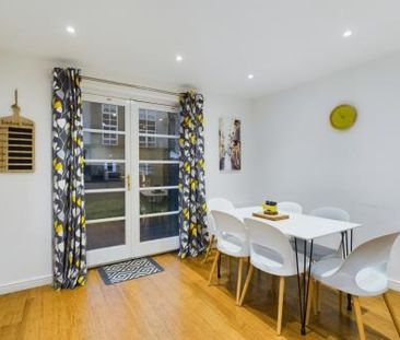 Blandfield, Broughton, Edinburgh, EH7 - Photo 3