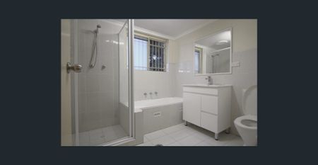 Perfect 2 Bedroom Unit Near Macarthur Square! - Photo 5