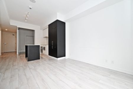 For Lease - 33 Helendale Avenue Unit# 913, Toronto, Ontario - Photo 5