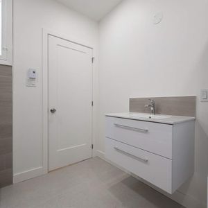 2 CH - 1 SDB - Montréal - $1,800 /mo - Photo 3