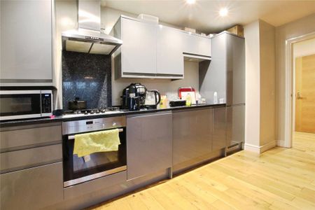 2 bedroom apartment to rent - Photo 3