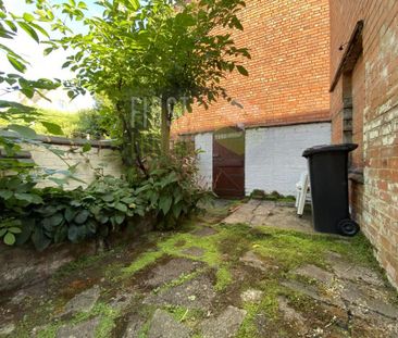 3 bedroom terraced house to rent - Photo 4