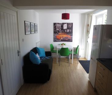 5 bedroom house to rent - Photo 1