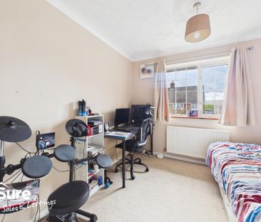 4 bedroom semi-detached house to rent - Photo 6