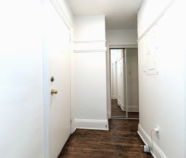 For Lease - 100 Vaughan Road Unit# 11, Toronto, Ontario - Photo 3