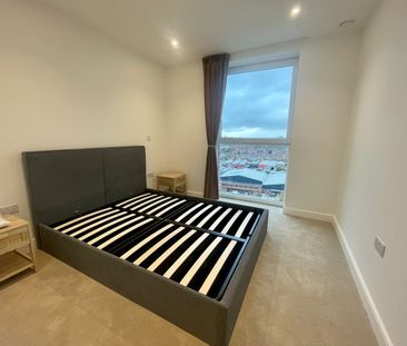 2 Bed Flat, Wembley, HA0 - Photo 5