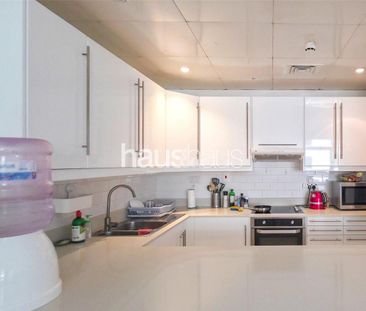 Chiller Free | Vacant 8th April | Upgraded Kitchen - Photo 5