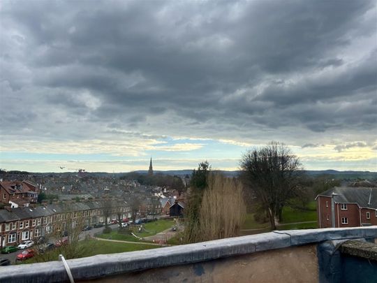 Magdalen Street, Exeter - Photo 1