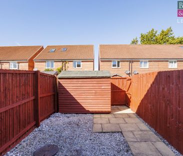 2 bedroom terraced house to rent - Photo 3