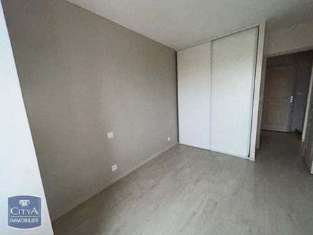 Location Appartement 3 pièces 48m² ST MAIXENT L ECOLE 79400 - Photo 2