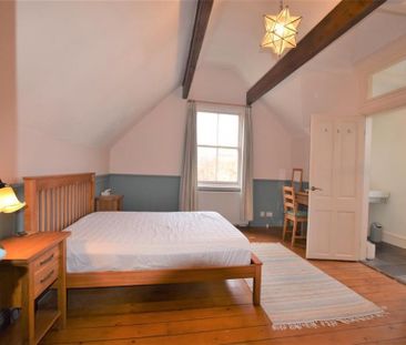 3 Bedroom Terraced To Let - Photo 2