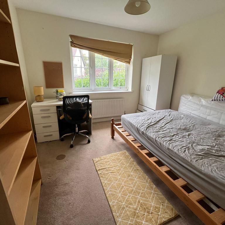 7 bedroom detached house to rent - Photo 1