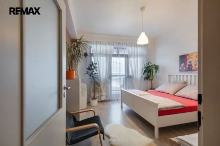 Podnájem hezkého bytu 2kk s lodžií na Koldůmu - Photo 4