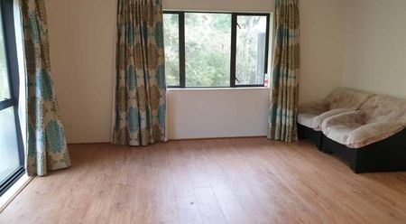 Welcome to 28 Lomas Way, Albany - Photo 3