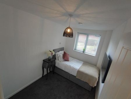 2 bedroom apartment to rent - Photo 5