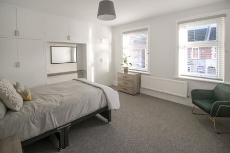 1 bedroom in a house share to rent - Photo 4