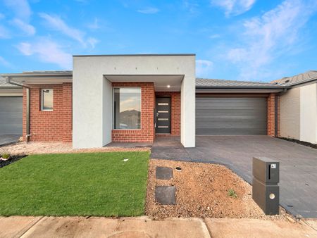 41 Urquhart Road, Tarneit - Photo 2
