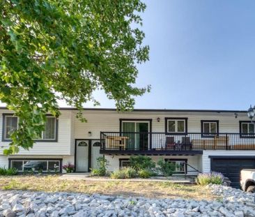 June 1: Main suite 3 bed + den, single garage in West Kelowna - Photo 3