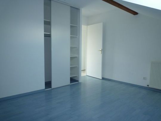 Type 3 dernier étage avec grand garage et parking - Photo 1