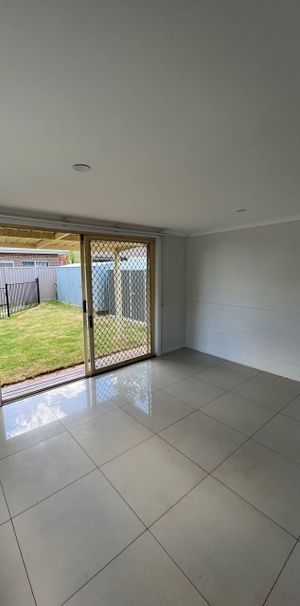 Stylishly Renovated Family Home in Highly Sought-After Rydalmere Location! - Photo 1