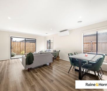 "Stunning Home - with SOLAR" - Photo 2