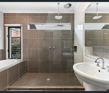 ✨ Spacious Semi-Furnished 4-Bedroom Family Home in Prime Berwick Lo... - Photo 6