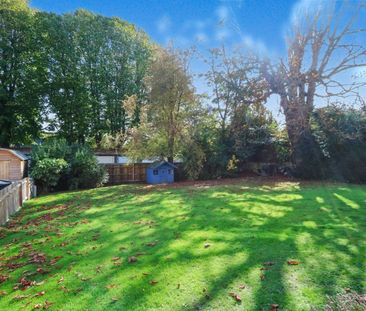Hook Road, Surbiton, KT6 - Photo 1