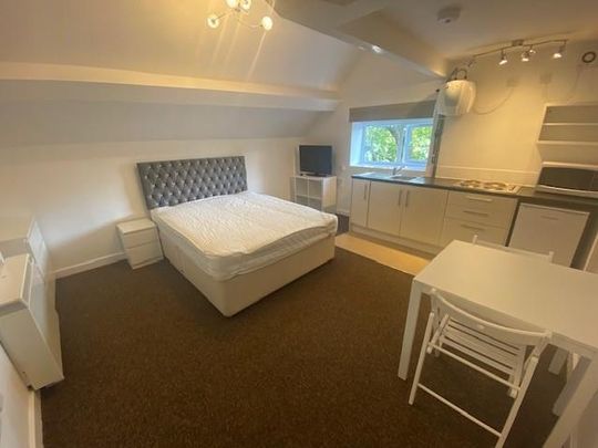 Studio to rent - Photo 1