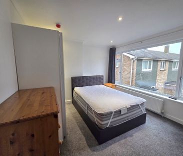 Landon Court, Gosport - Photo 2