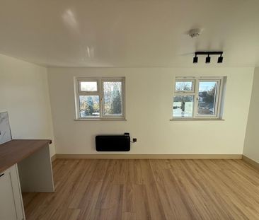 Studio Flat, Grant Road, HA3 - Photo 3