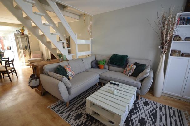 2 bedroom house to rent - Photo 1