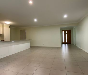 4 Bedrooms home on Corner Block in Great Pimpama Location! - Photo 1