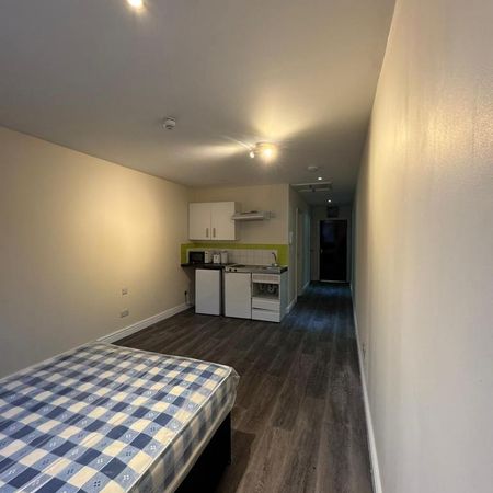 Studio to rent - Photo 3