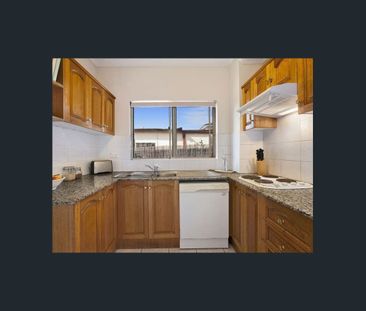 3 Bedrooms Townhouse with study in the main bedroom - Photo 6