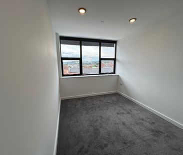 Burlington Square, Chesterfield - Photo 2