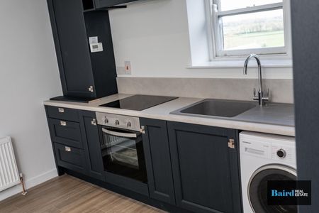 1 Bed 1st Floor Apartment - Photo 2