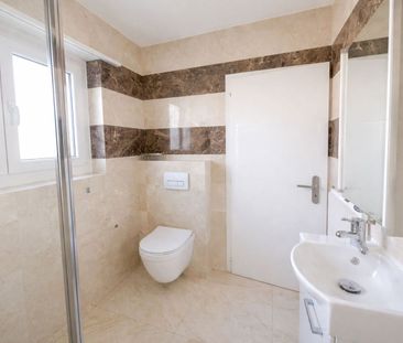 Appartement de 3 pièces avec grand volume et balcon. - Photo 4