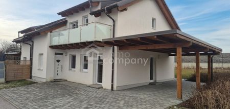 Neuwertige Doppelhaushälfte 125m² in Haschendorf mit kleinem Garten, Balkon und Seezugang - Photo 4
