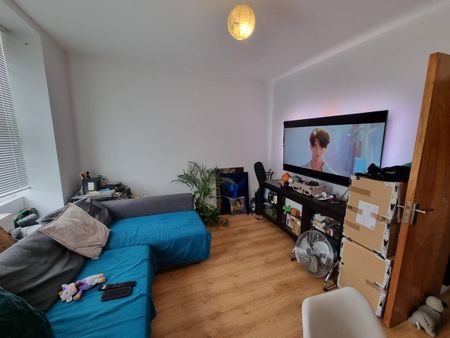 1 Bed Flat, Sidney Avenue, N13 - Photo 2