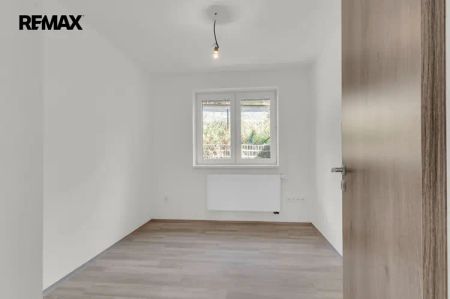 Pronájem bytu 4+kk se zahradou a pergolou | 74 m - Фото 4