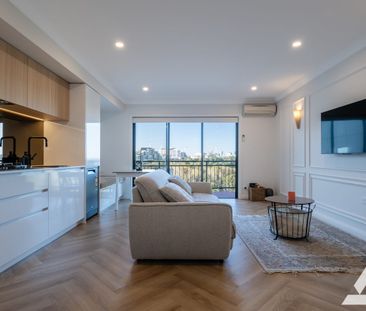 Renovated Spacious Inner City Sanctuary - Photo 2