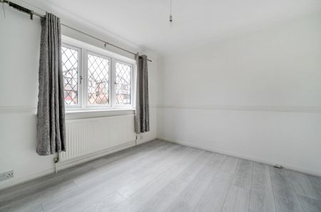 Hotham Close, Sutton At Hone, Dartford, DA4 9ET - Photo 3