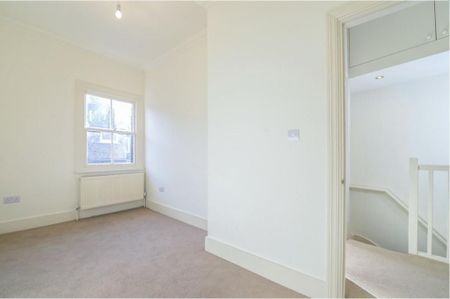 2 bedroom terraced house to rent - Photo 2