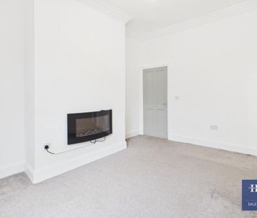 2 bedroom House To Let Total Size: 651 SQ FT - Photo 3