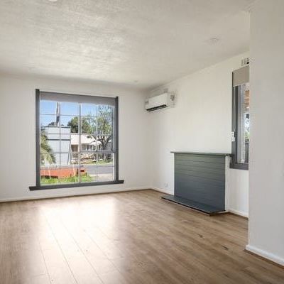 Neat and Tidy Three Bedroom Home! - Photo 1