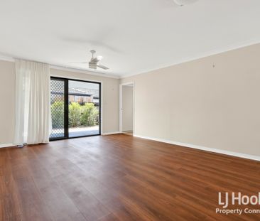 No Carpets! Fabulous Duplex - Photo 4