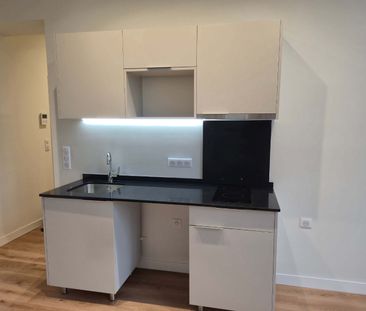 Location Appartement 2 pièces 50m² TOURCOING 59200 - Photo 4