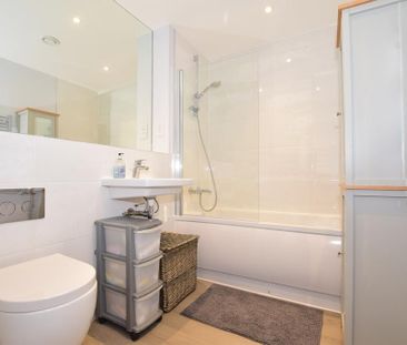 1 bedroom penthouse to rent - Photo 4