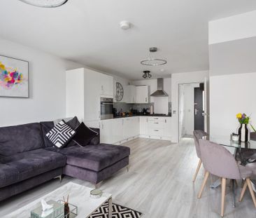 2 bedroom flat to rent - Photo 3